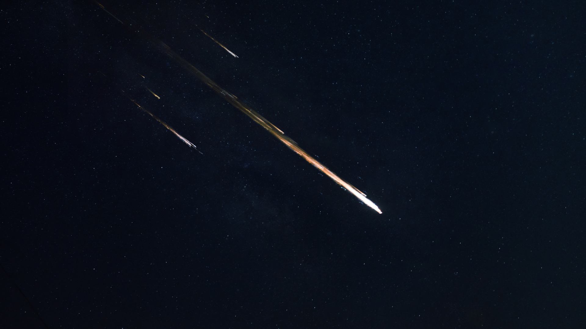 Alpha Centaurid Meteor Shower | 8th-9th February